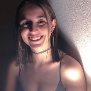 Meet your Posher, Elena